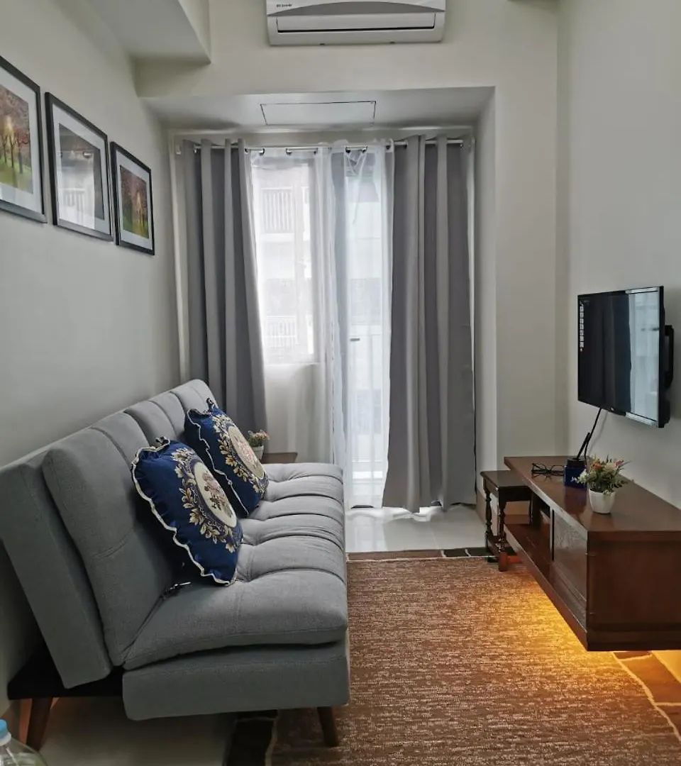 Good Day Staycation Shore 3 Pasay Aparthotel